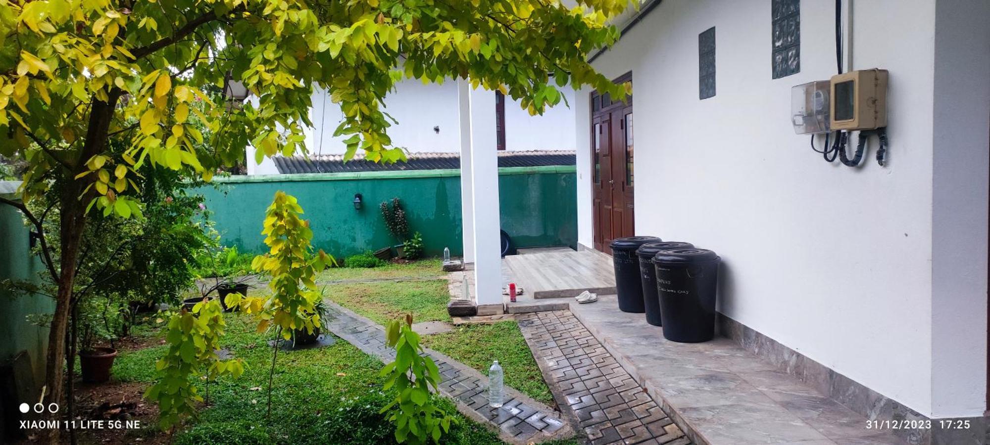 Villa Tanzanite Hikkaduwa Exterior foto