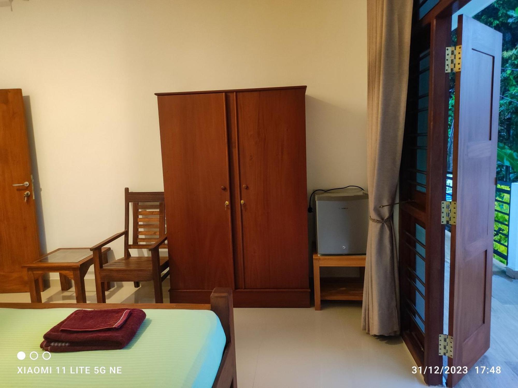 Villa Tanzanite Hikkaduwa Exterior foto