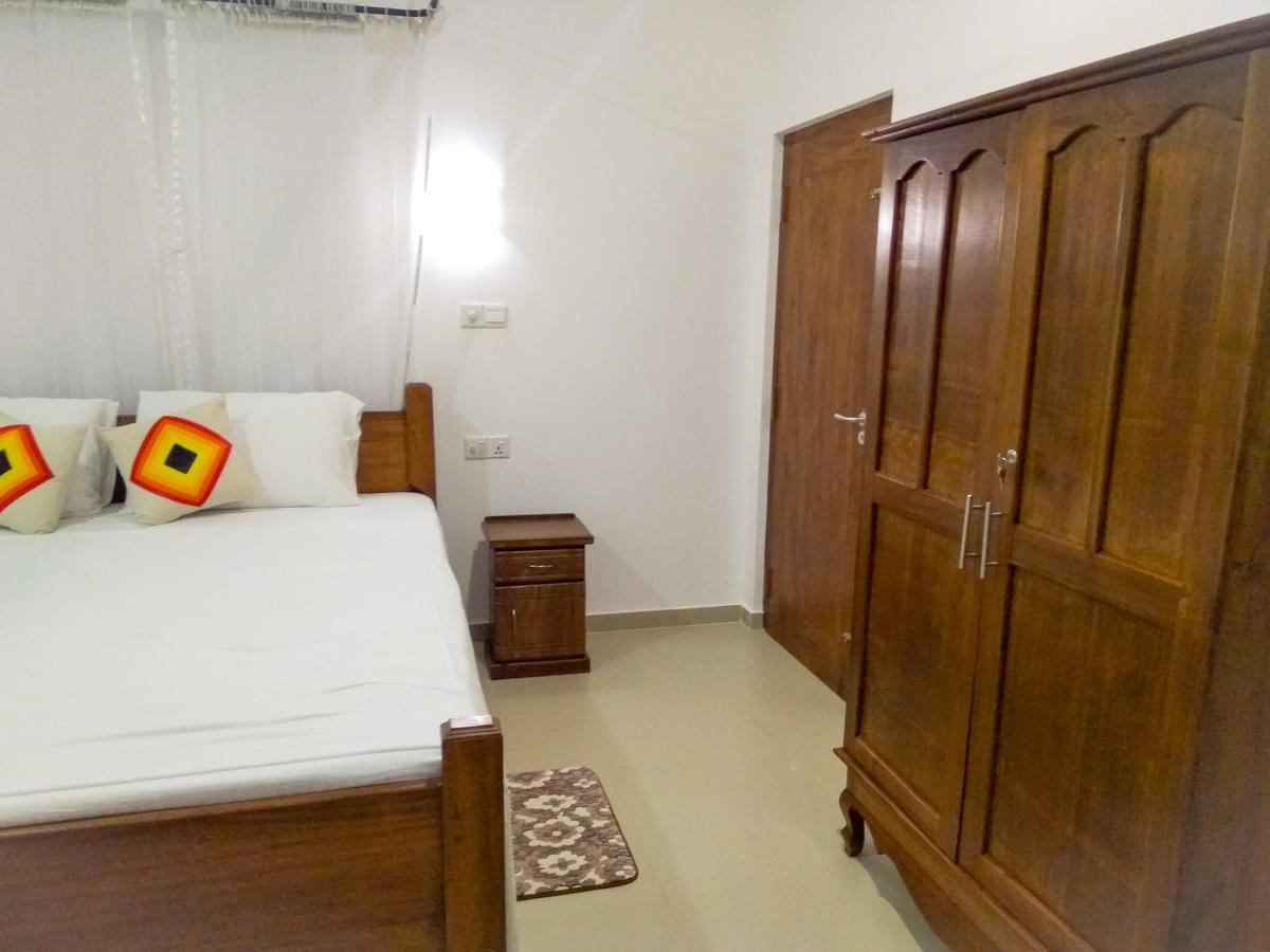 Villa Tanzanite Hikkaduwa Exterior foto